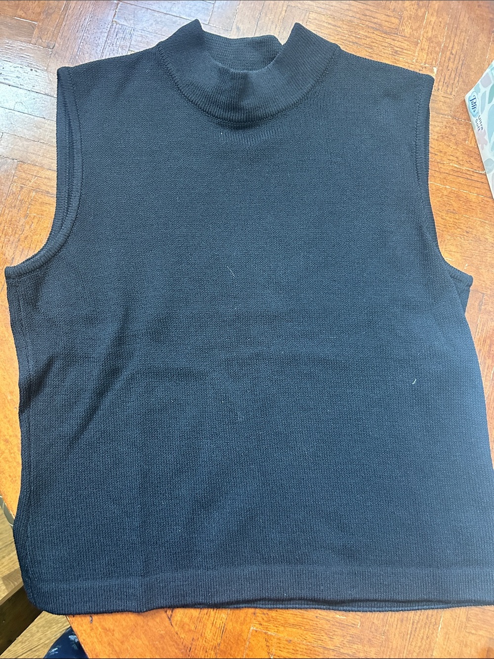 St. John, Black Knit Tops, 2P